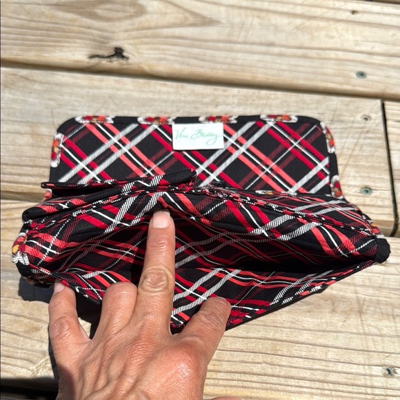 Vera Bradley Black and Red Quilted Wallet with Floral Geometric Pattern - Picture 5 of 11